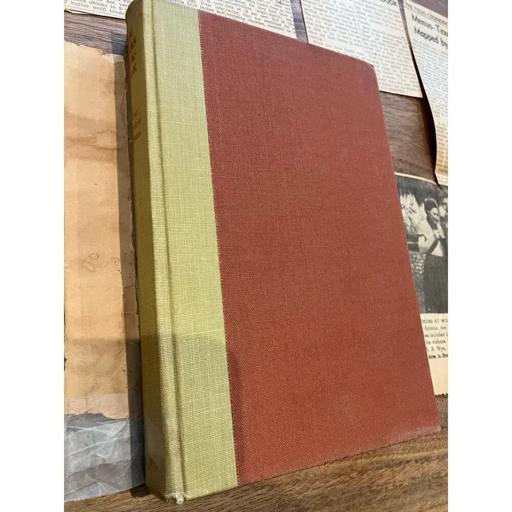 Texas Cookbook Arthur & Bobbie Coleman 1949 +‎ Newspaper Articles and Recipes